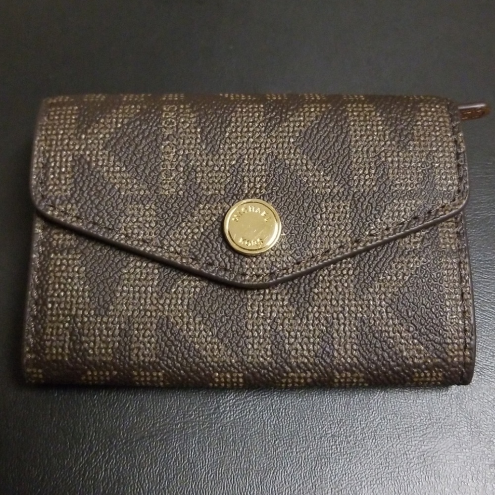 Michael Kors Jet Set Coin Purse Key Chain